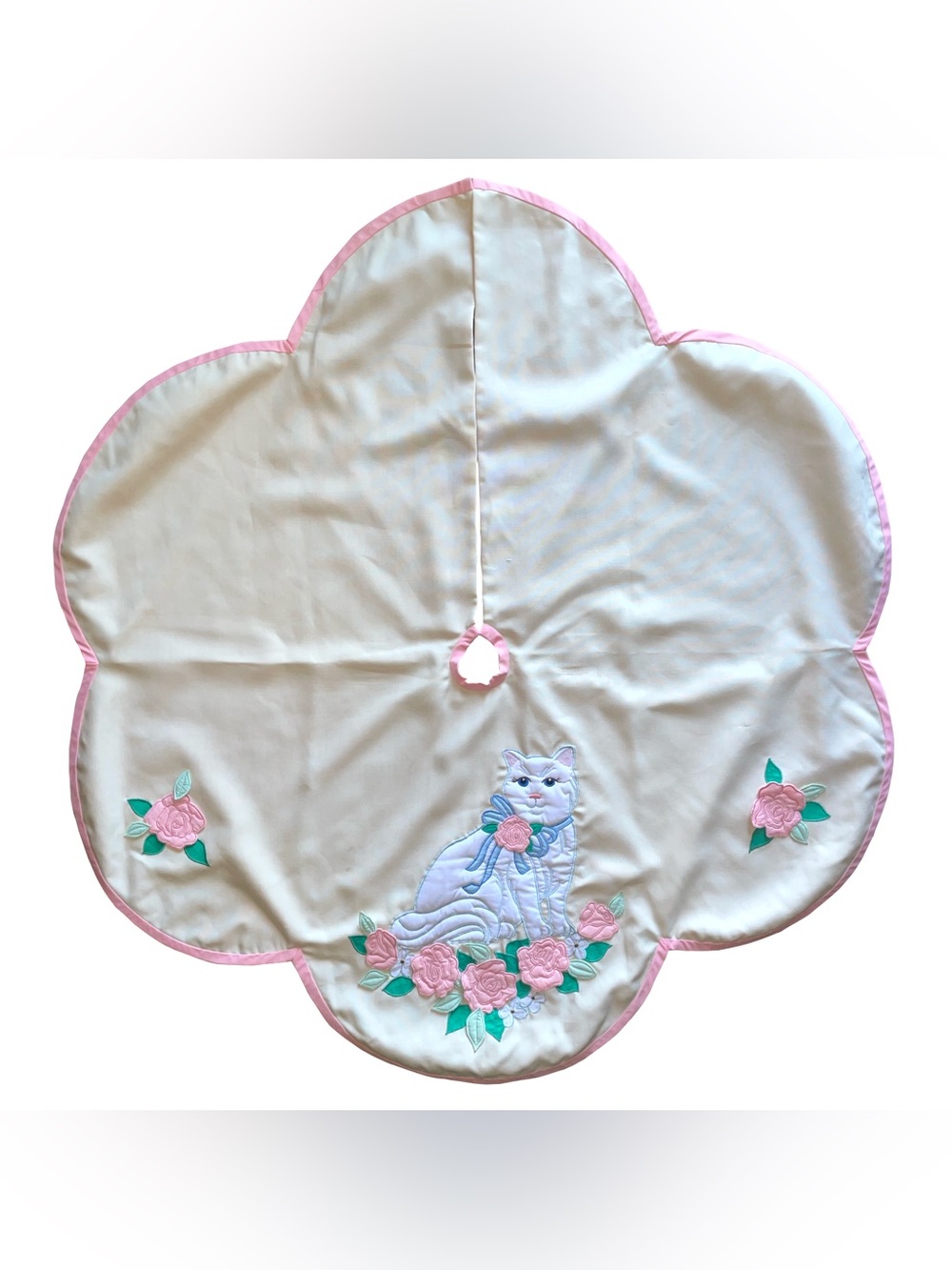 VTG White Cat Embroidered Pink Roses Victorian Christmas Tree Skirt Beige 36x42"